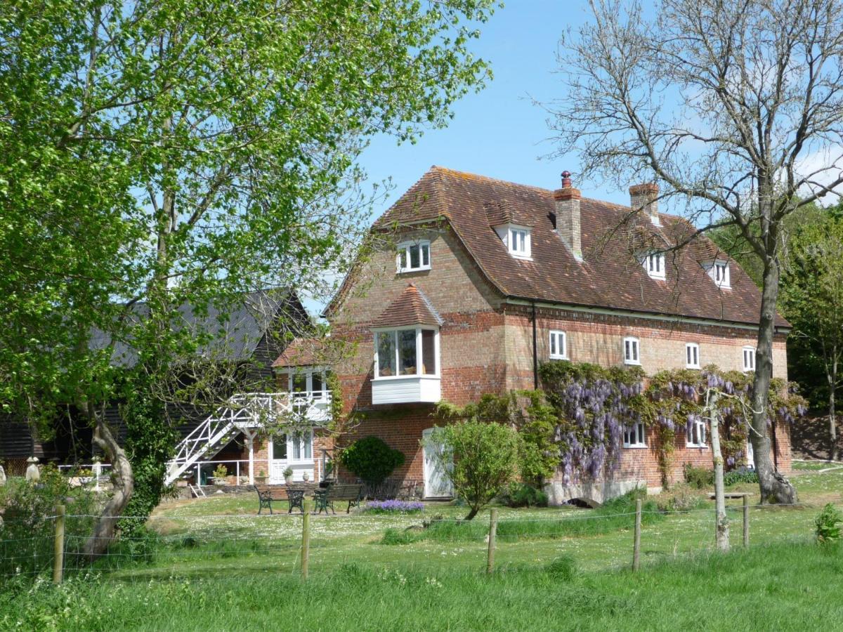 Salisbury Old Mill House Apartment Exterior foto
